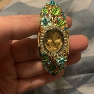 Clip on elegant watch